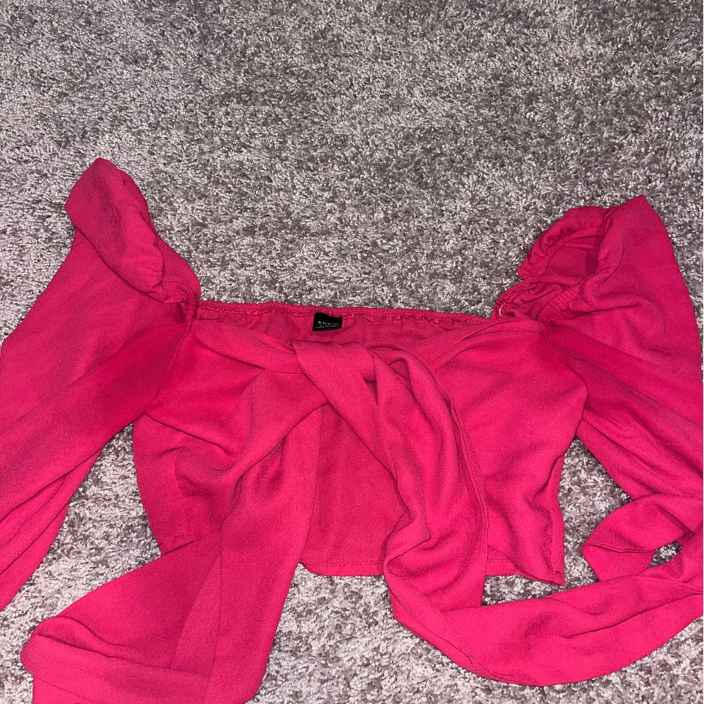 Hot pink long sleeve crop top